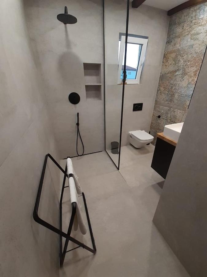 Apartments Dile Sukošan Buitenkant foto